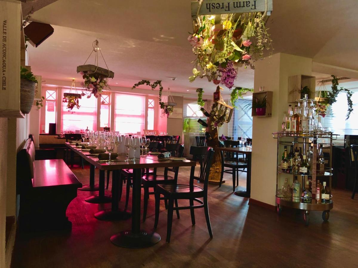 Hotel Baeren 라헨 외부 사진